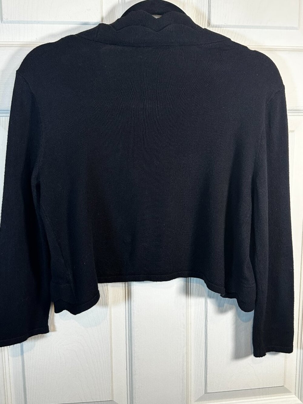 Perceptions New York Scallop Edge Cropped Cardigan Shrug Bundle Black + White Si - Picture 11 of 12